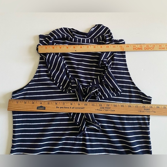 American Living Top Sleeveless striped Ruffle Detail Women’s size L - Picture 4 of 8
